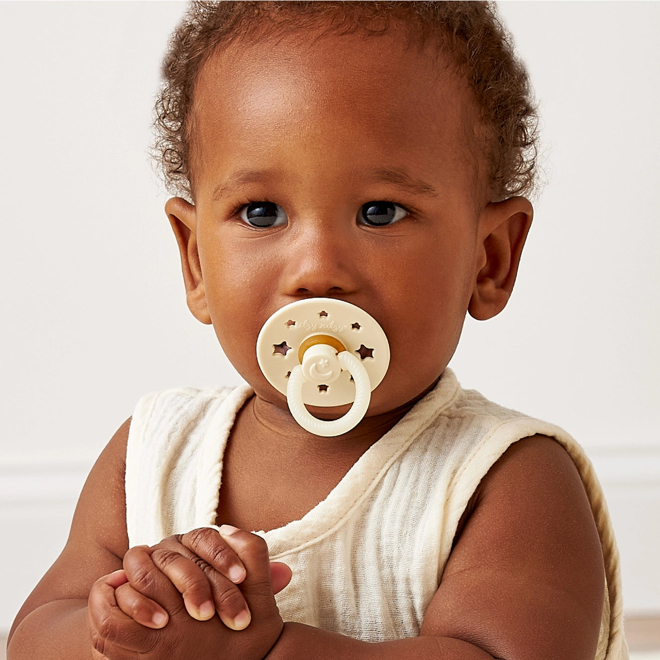Itzy Soother™ Natural Rubber Paci Sets